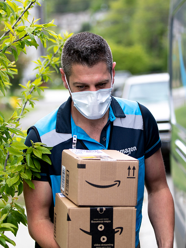 Image of an Amazon employee